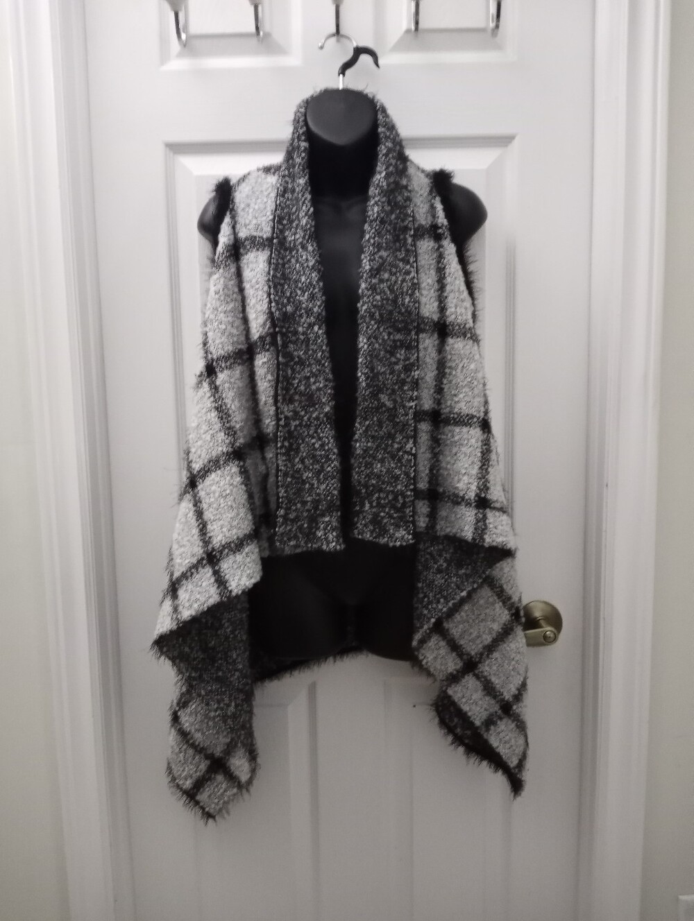 BESCA Sleeveless Cardigan